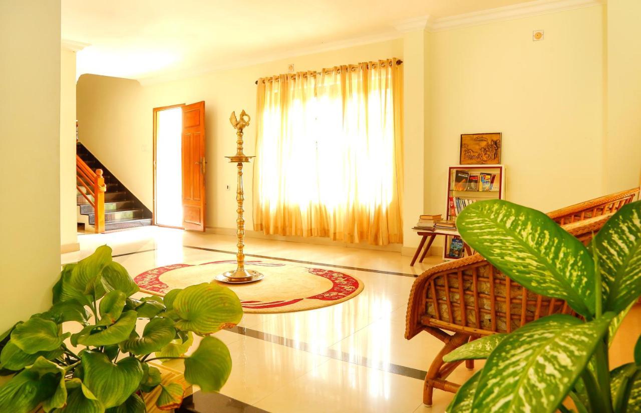 La Exotica Hotel Varkala Exterior photo